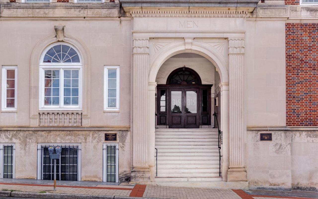 Entire Condo In Downtown Winston Exterior photo